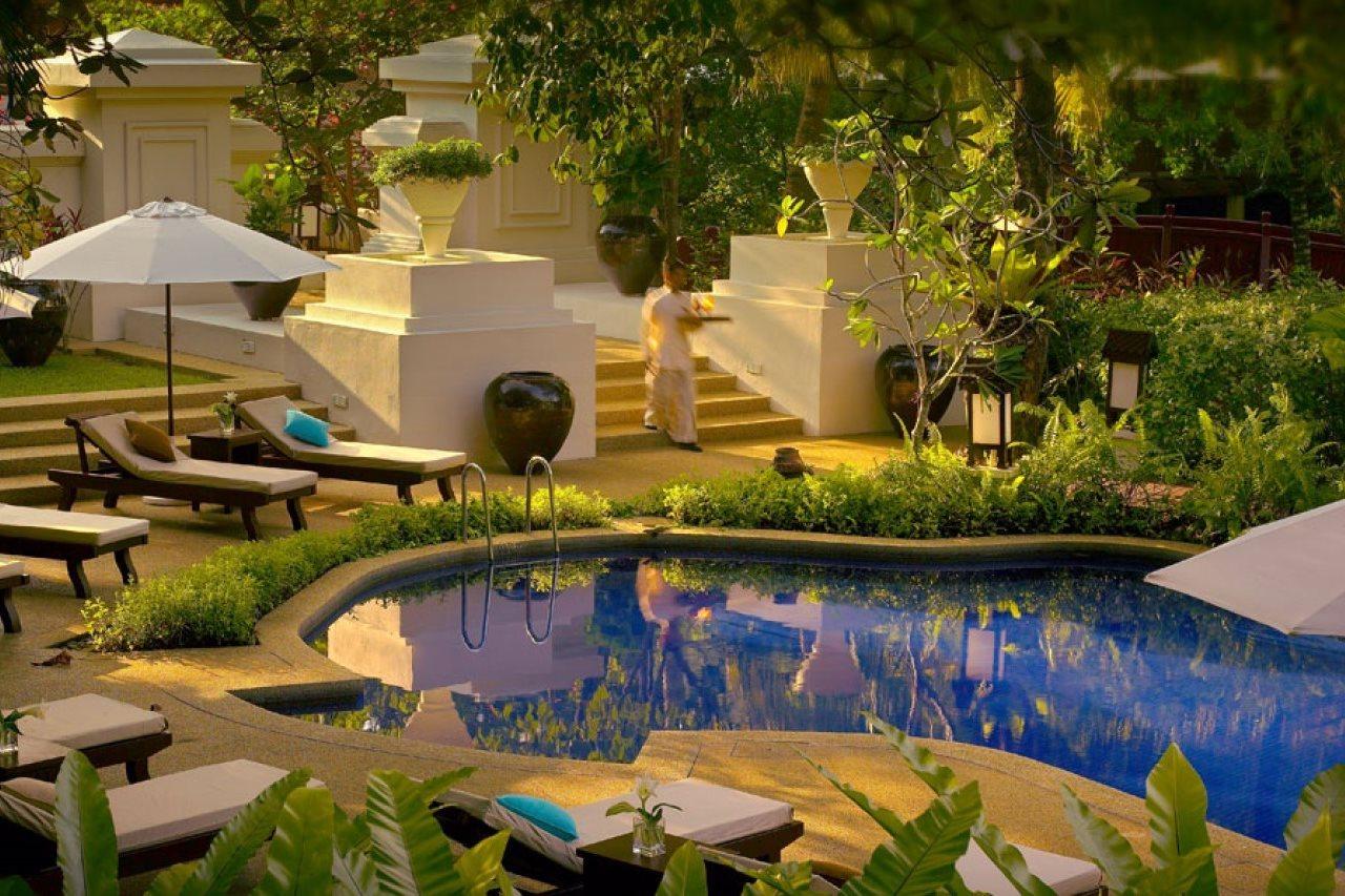 Tanjong Jara Resort, Terengganu - A Small Luxury Hotels Of The World Dungun Ngoại thất bức ảnh The pool at the Four Seasons Hotel, Kuala Lumpur