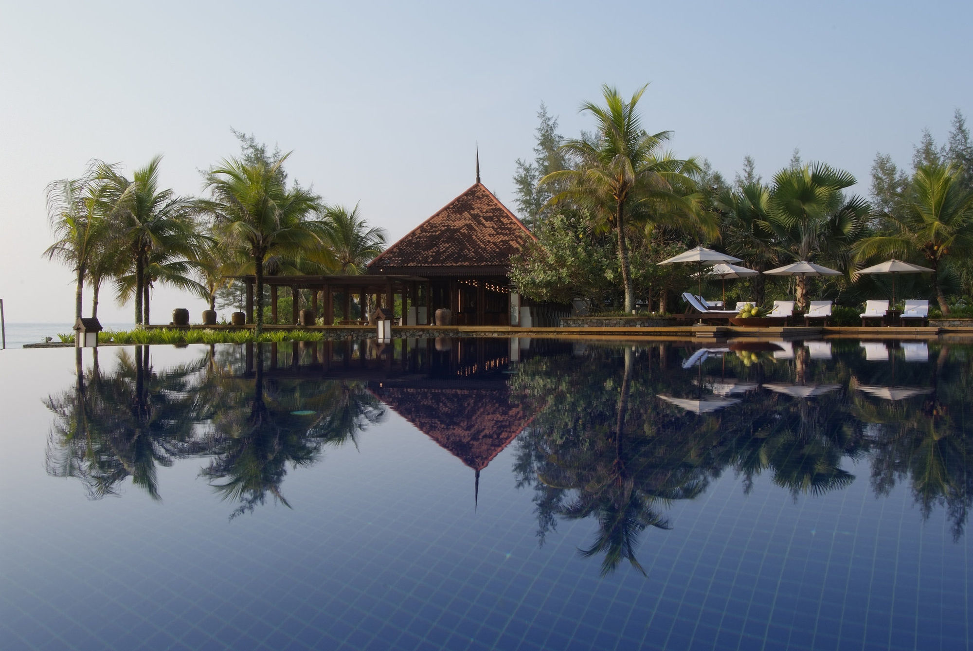 Tanjong Jara Resort, Terengganu - A Small Luxury Hotels Of The World Dungun Tiện nghi bức ảnh The pool at the Angsana Resort and Spa, Phuket